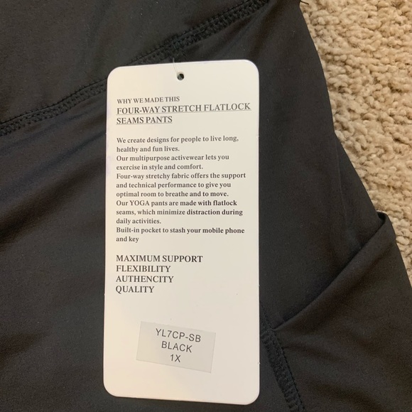 NEW PLUS Black Crop Athletic Leggings - Picture 7 of 11